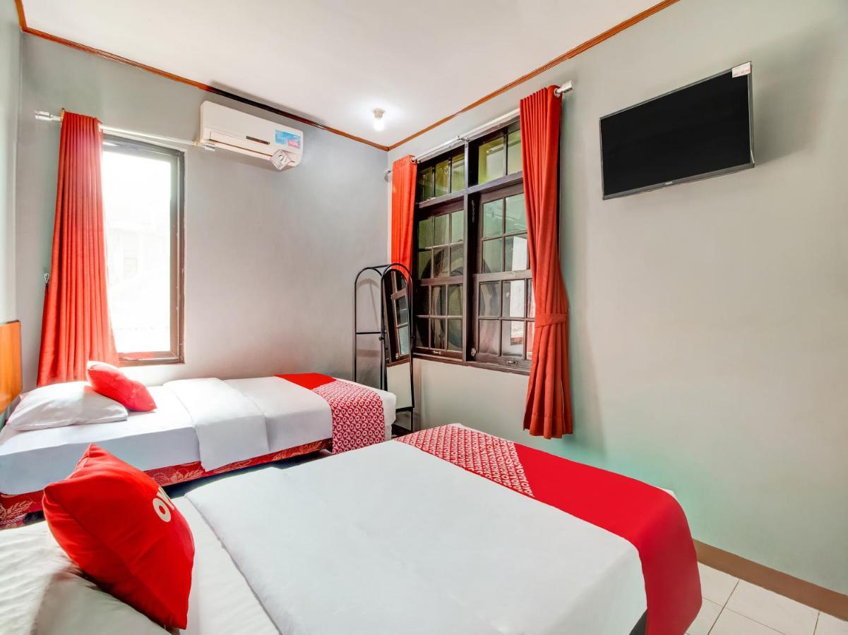 Oyo 3750 Elder Guest House Bandung Bagian luar foto