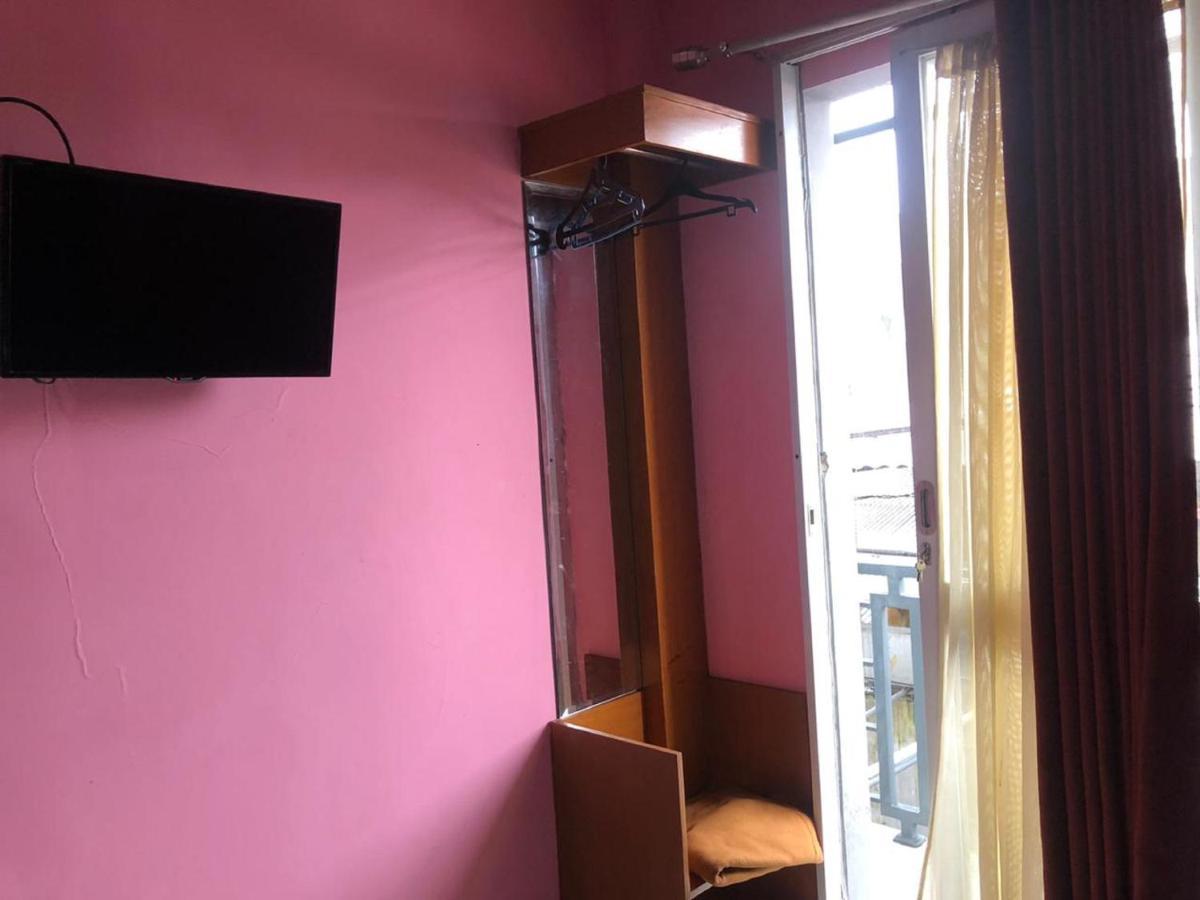 Oyo 3750 Elder Guest House Bandung Bagian luar foto