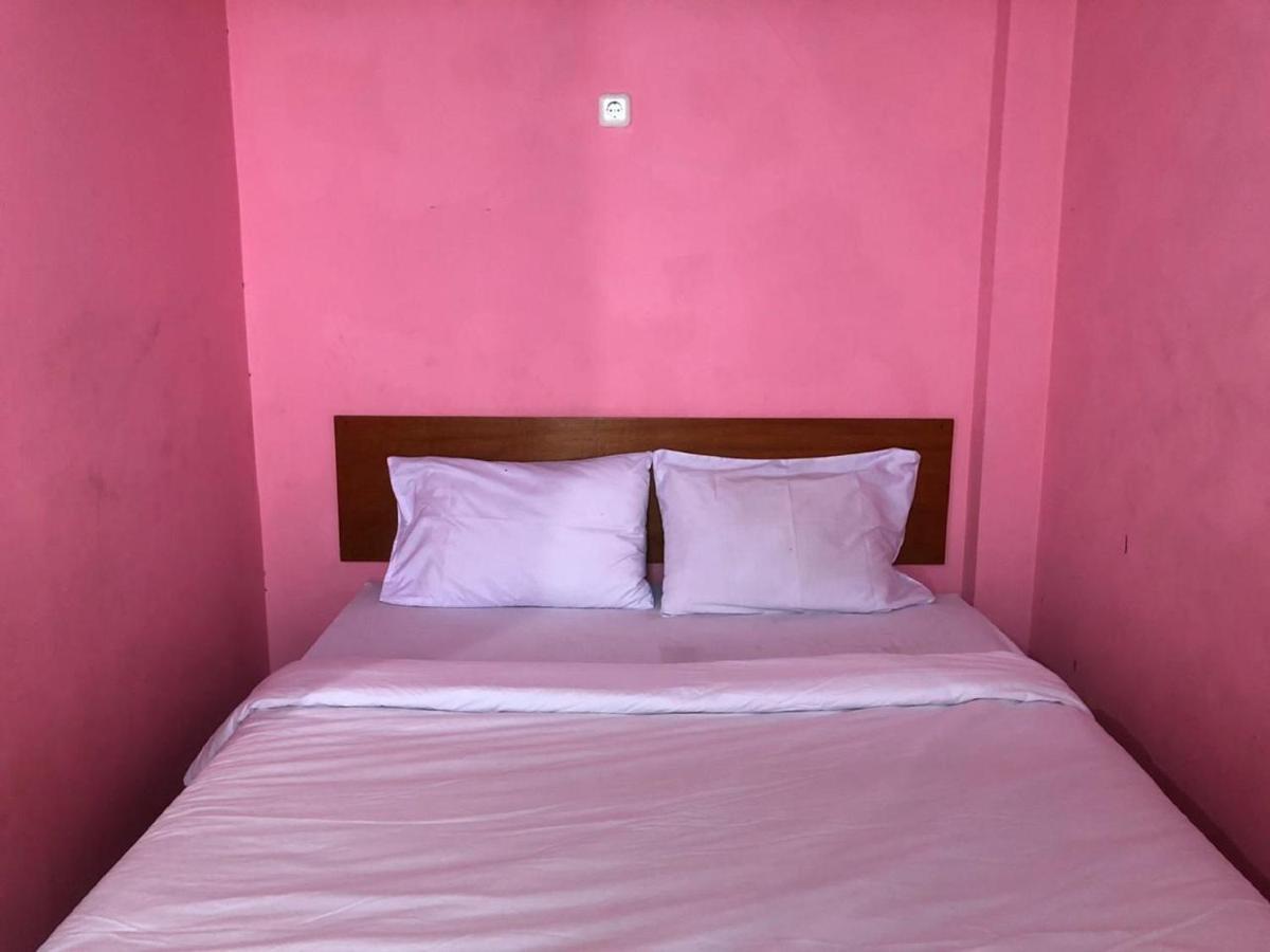 Oyo 3750 Elder Guest House Bandung Bagian luar foto